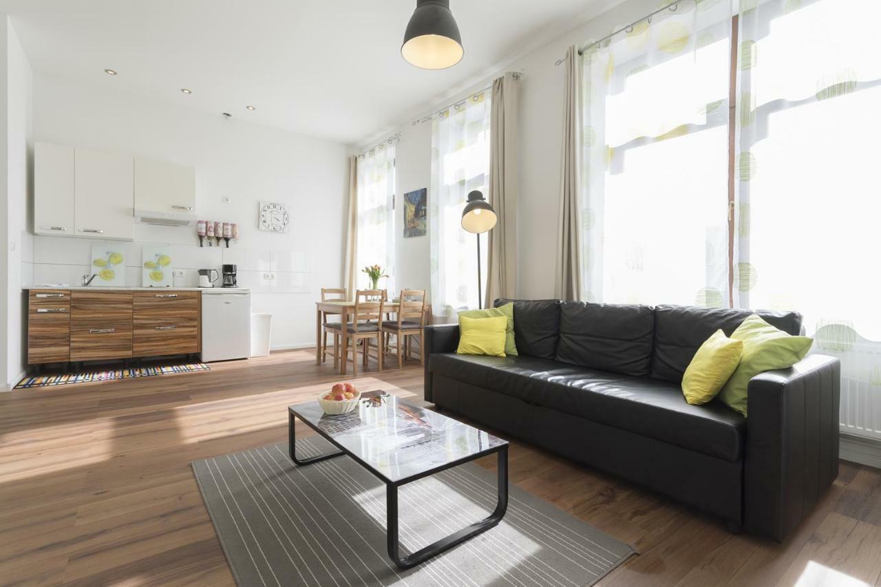 Studio Apartment Niemetzstr 51 Berlin Exterior foto